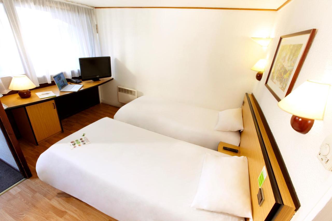 Campanile Rennes Atalante Hotel Exterior photo